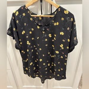 Maurice’s XL Women’s short sleeve blouse